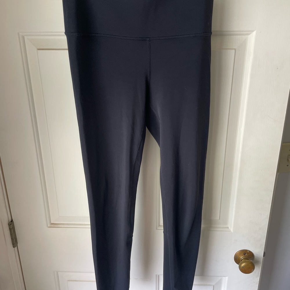 Carbon38 Black Leggings Structured Design